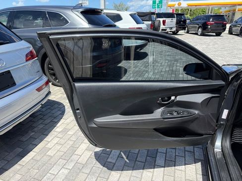 Used 2020 Hyundai Veloster Turbo Ultimate FWD image 25