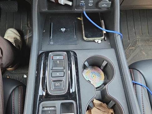 Used 2025 Honda Pilot TrailSport image 22