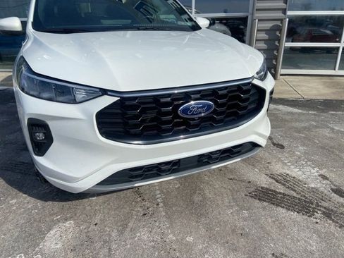 Used 2024 Ford Escape ST-Line Select w/ Tech Pack #2 image 5