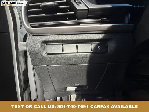 Used 2025 Kia Telluride S AWD/4WD image 19