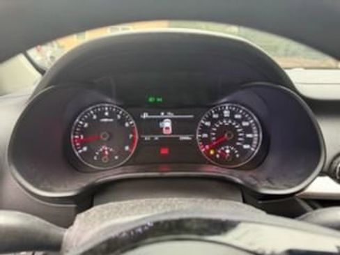 Used 2023 Kia Forte LXS image 3