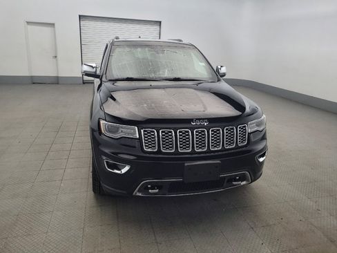 Used 2019 Jeep Grand Cherokee Overland AWD/4WD image 14