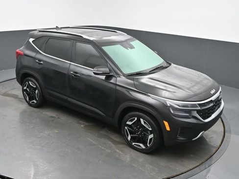 Used 2025 Kia Seltos SX w/ SX Sunroof Package image 44