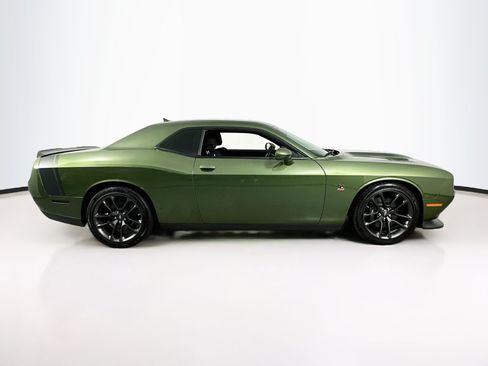 Used 2021 Dodge Challenger R/T Scat Pack w/ Driver Convenience Group RWD image 4