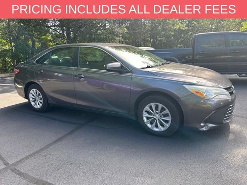Used 2015 Toyota Camry LE FWD image 16