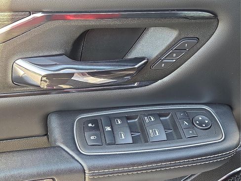 Used 2022 RAM 1500 Limited image 13