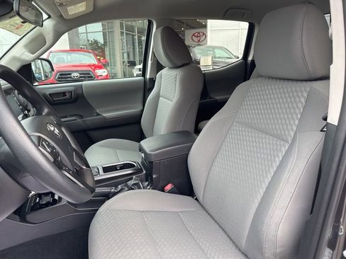 Certified 2023 Toyota Tacoma SR image 21