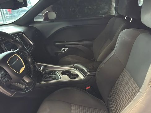 Used 2019 Dodge Challenger R/T RWD image 14