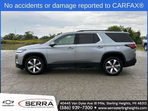 Certified 2023 Chevrolet Traverse LT w/ LT Premium Package AWD/4WD image 2