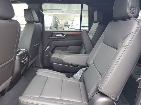 New 2026 GMC Yukon XL Denali w/ Sun & Power Step Package AWD/4WD image 11