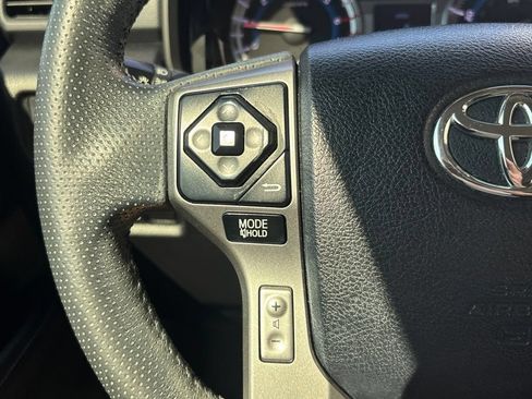 Used 2017 Toyota 4Runner SR5 Premium RWD image 20