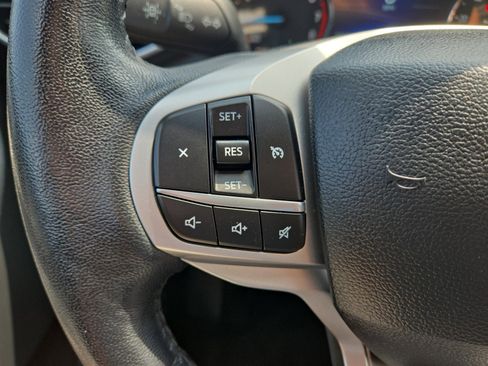 Certified 2023 Ford Explorer XLT w/ Equipment Group 202A image 14