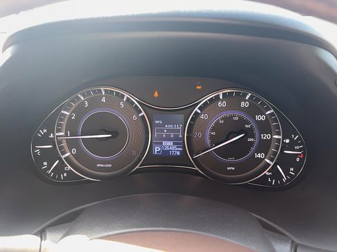 Used 2017 INFINITI QX80 Limited w/ All Season Package AWD/4WD image 29