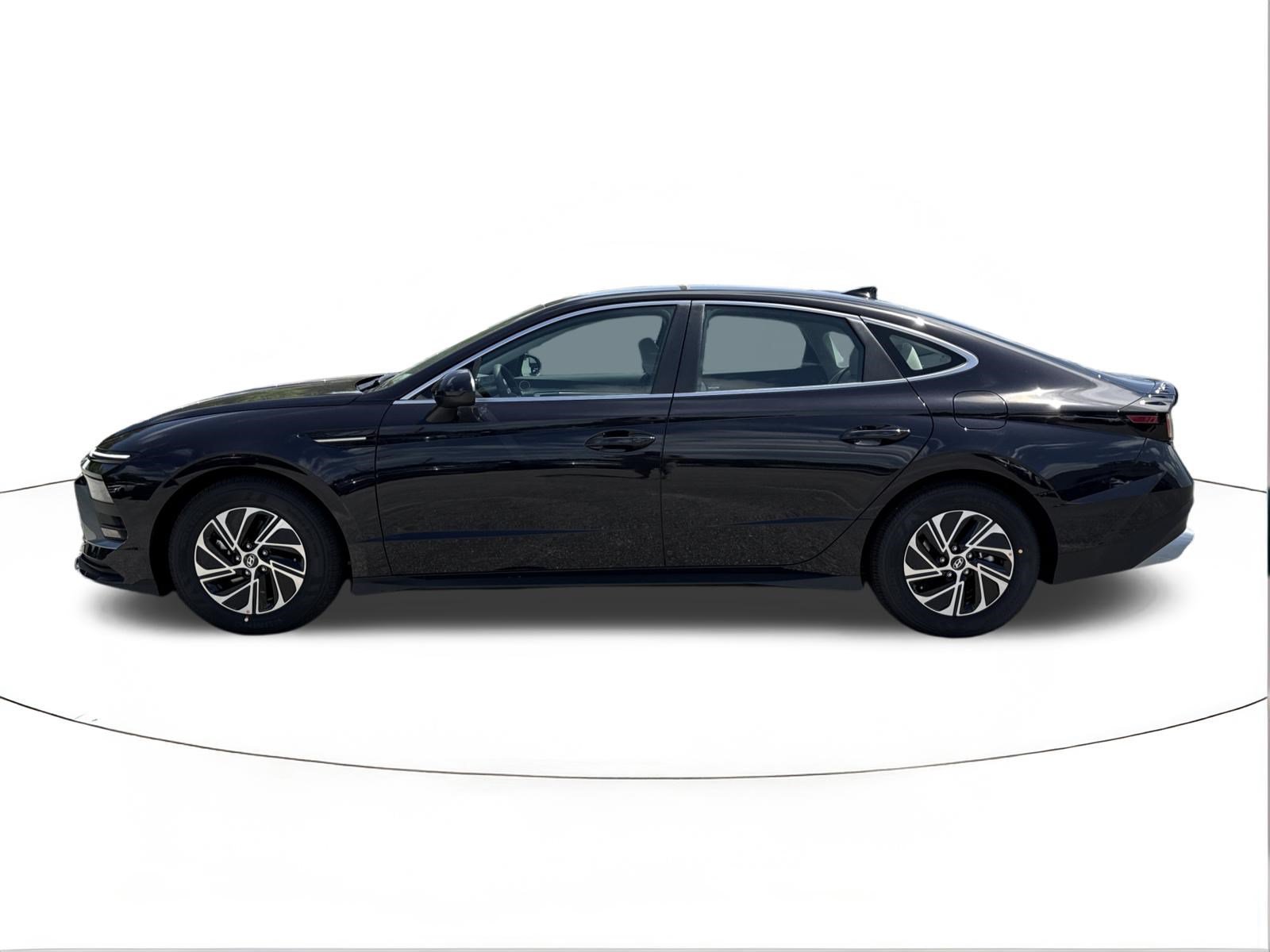 New 2026 Hyundai Sonata Blue FWD image 6