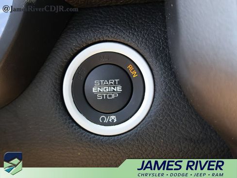 Used 2022 RAM 1500 Big Horn AWD/4WD image 31