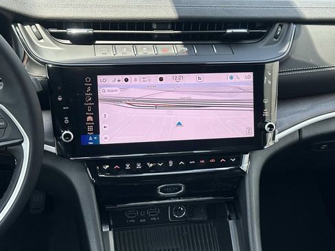 New 2026 Jeep Grand Cherokee Limited AWD/4WD image 23