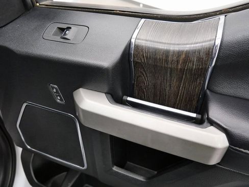 Used 2021 Ford F250 Lariat w/ Lariat Value Package image 19