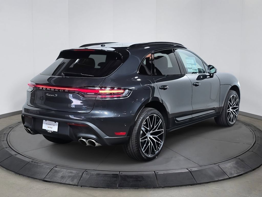 Certified 2026 Porsche Macan S AWD/4WD image 7
