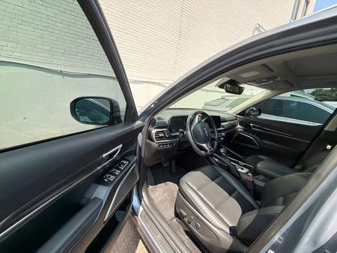 Used 2025 Kia Telluride S AWD/4WD image 9