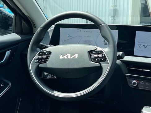 Certified 2024 Kia EV6 Wind RWD image 12