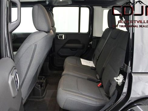 Used 2024 Jeep Wrangler Sahara w/ Technology Group image 20