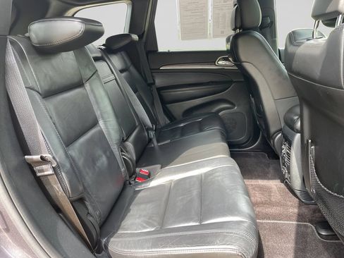 Used 2018 Jeep Grand Cherokee Limited AWD/4WD image 14