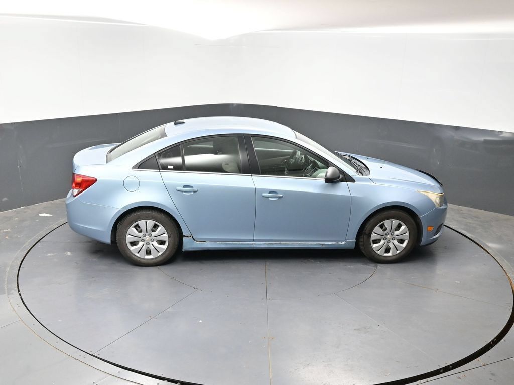 Used 2012 Chevrolet Cruze LS FWD image 36