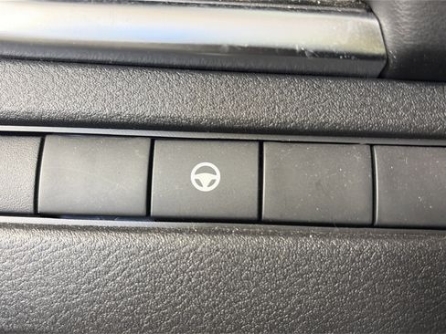 Certified 2023 Nissan Rogue SV w/ SV Premium B Package AWD/4WD image 32