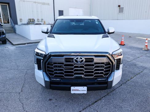 Used 2024 Toyota Tundra Platinum w/ TRD Off-Road Package AWD/4WD image 4
