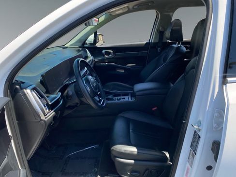 Used 2024 Kia Sorento S AWD/4WD image 9