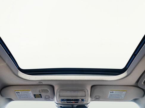 Used 2021 Lincoln Corsair Reserve w/ Equipment Group 201A image 18