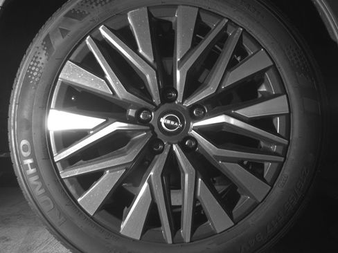 Used 2025 Nissan Altima 2.5 SV image 15