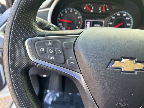 Used 2023 Chevrolet Malibu LT FWD image 23