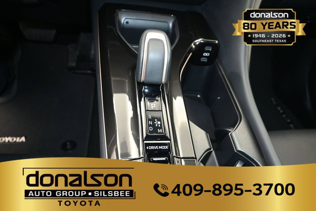 Used 2024 Toyota Crown Platinum AWD/4WD image 12