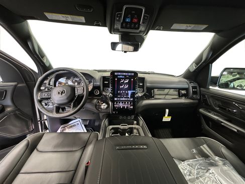 New 2026 RAM 1500 Limited AWD/4WD image 18