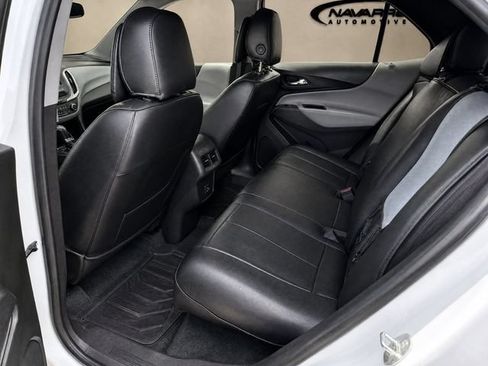 Used 2022 Chevrolet Equinox LT FWD image 12