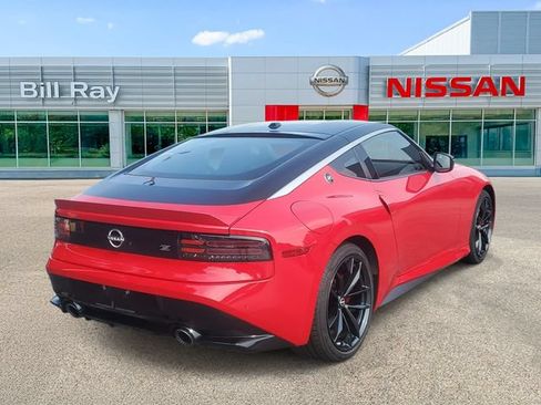 Certified 2025 Nissan Z Performance w/ Floor Mat Package RWD image 4