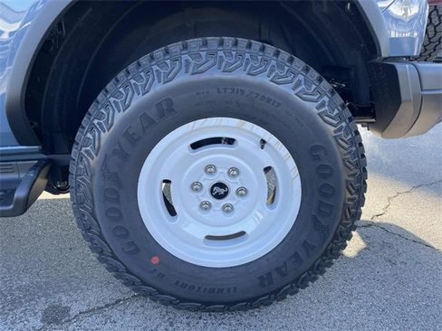 New 2025 Ford Bronco Heritage Edition image 11