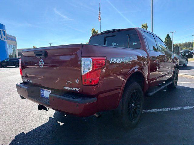 Used 2018 Nissan Titan PRO-4X w/ Pro-4x Convenience Package AWD/4WD image 6