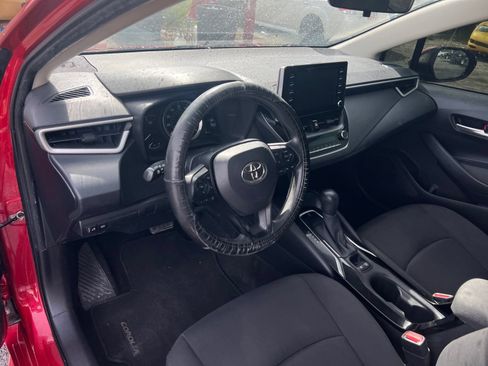 Used 2020 Toyota Corolla LE w/ Carpet Mat Package (TMS) FWD image 18