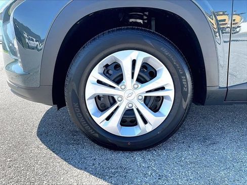 New 2026 Chevrolet Trax LS FWD image 7
