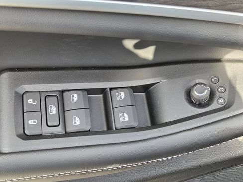 New 2026 Jeep Grand Cherokee L 2WD image 21