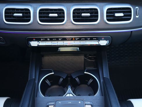 Used 2023 Mercedes-Benz GLE 450 4MATIC image 29