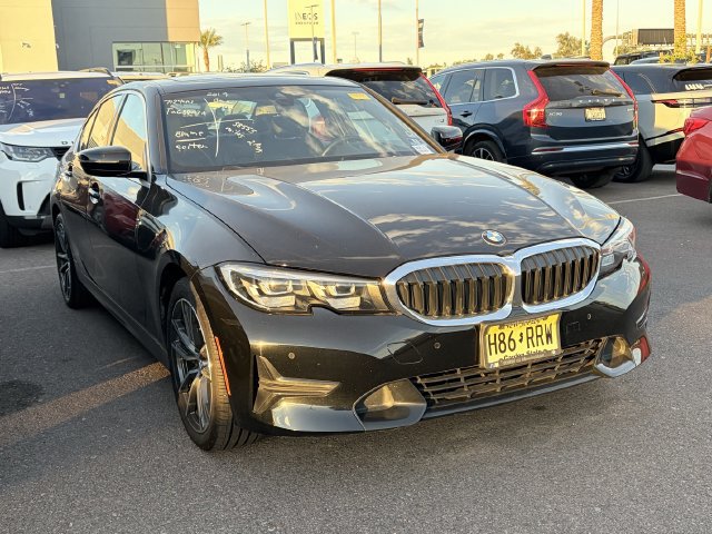 Used 2019 BMW 330i xDrive Sedan w/ Driving Assistance Package AWD/4WD image 3