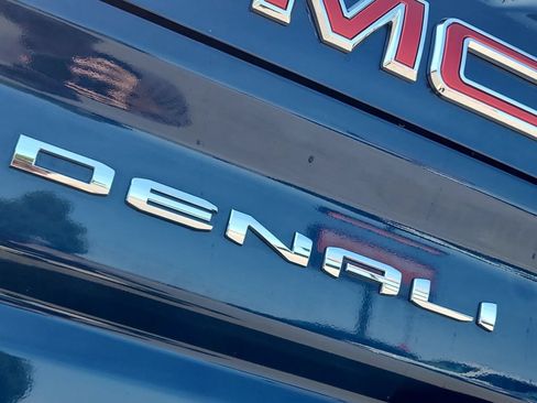 Used 2021 GMC Sierra 3500 Denali AWD/4WD image 17