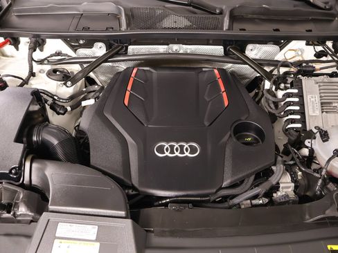 Used 2022 Audi SQ5 Premium Plus w/ Premium Plus Package AWD/4WD image 20