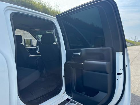 Used 2023 Chevrolet Silverado 2500 LT w/ Convenience Package image 39