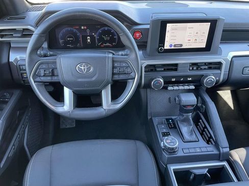 Used 2025 Toyota Tacoma TRD Off-Road image 24