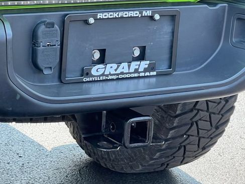 Used 2021 Jeep Gladiator Rubicon AWD/4WD image 9