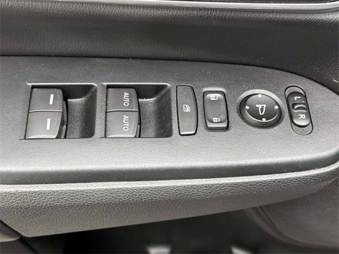 Used 2018 Honda CR-V EX-L image 19